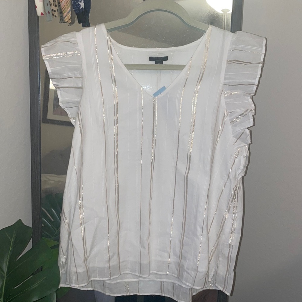 ✨NEW ANN TAYLOR TANK✨